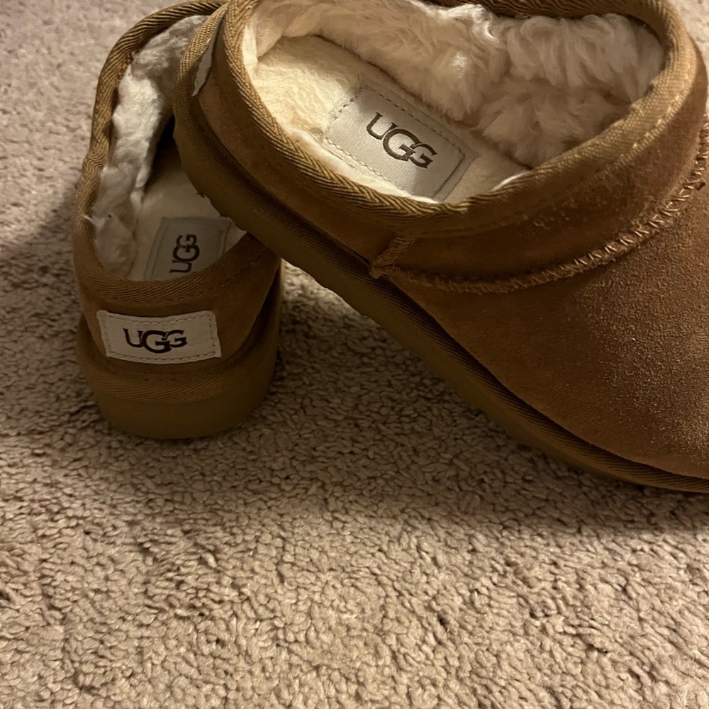UGG mules women’s 5